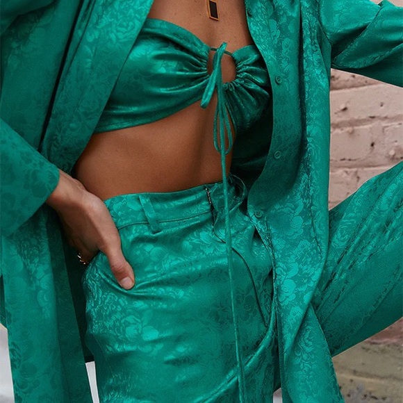 12th Tribe ST. BARTHS EMERALD JACQUARD CROP TOP BNWT - Picture 2 of 2